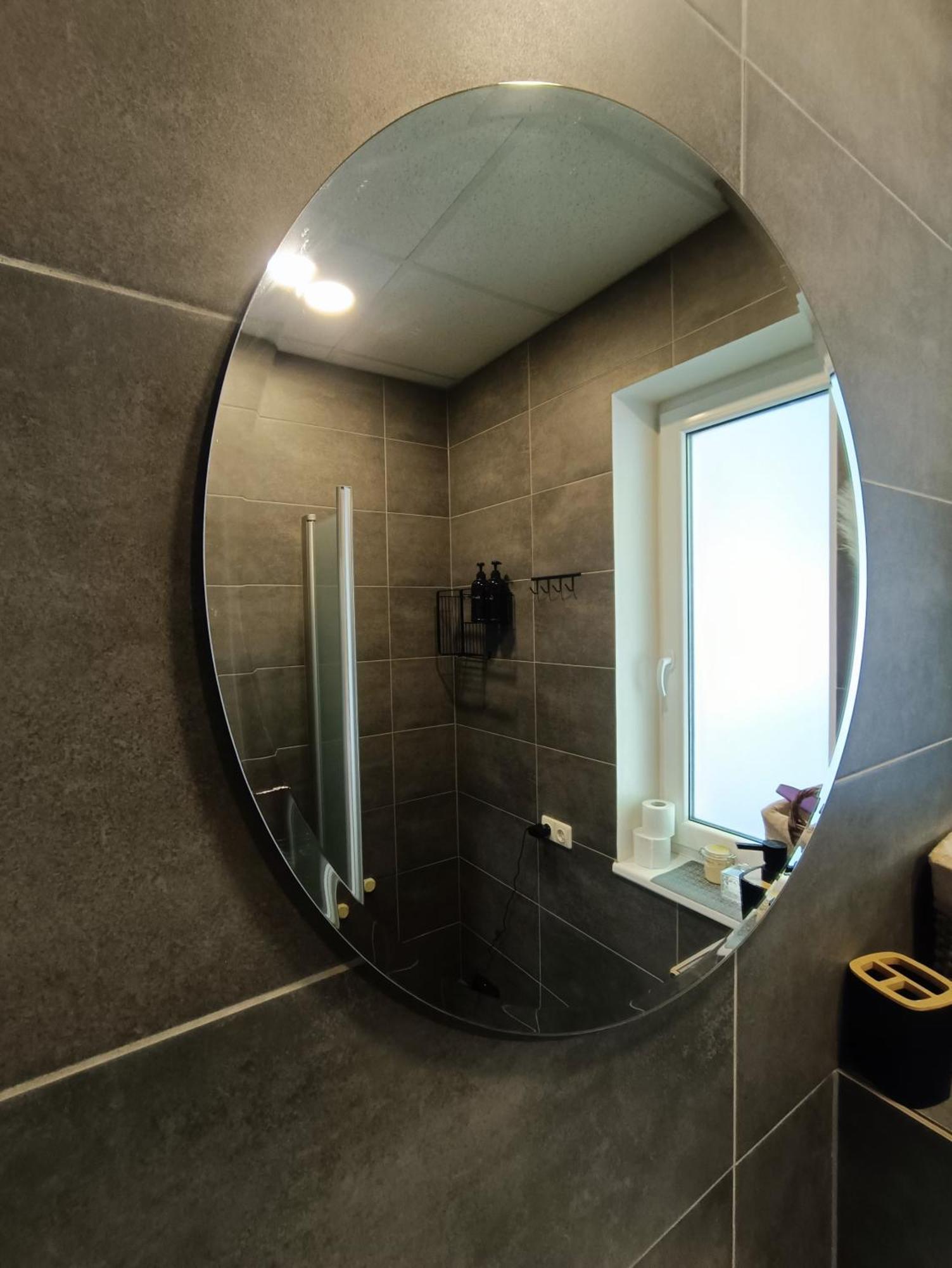 Apartament Away From *